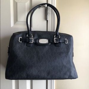 Michael Kors Purse!!